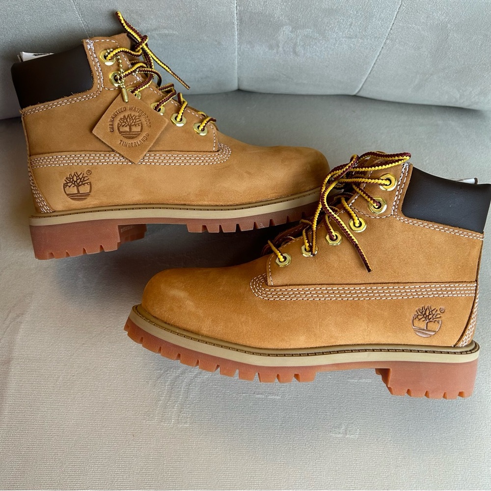 🆕 Youth Timberland Wheat Nubuck Waterproof Boot New in Box